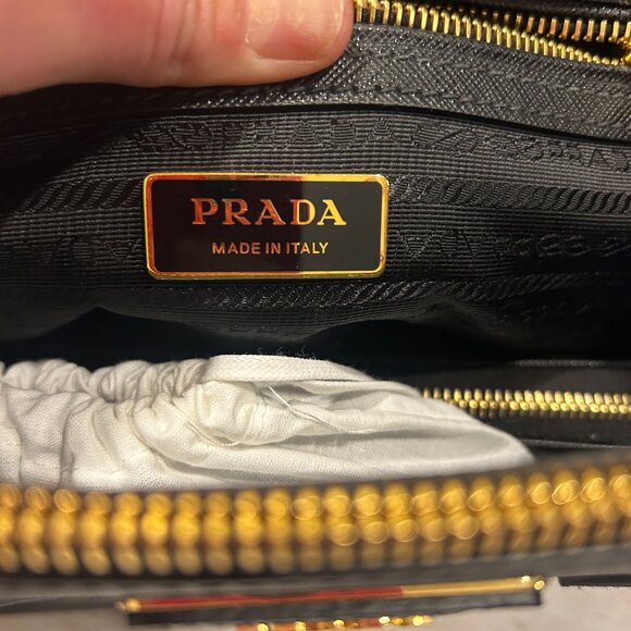 Prada Galleria Medium Saffiano Leather Bag and Saffiano Leather Wallet - Picture 6 of 6